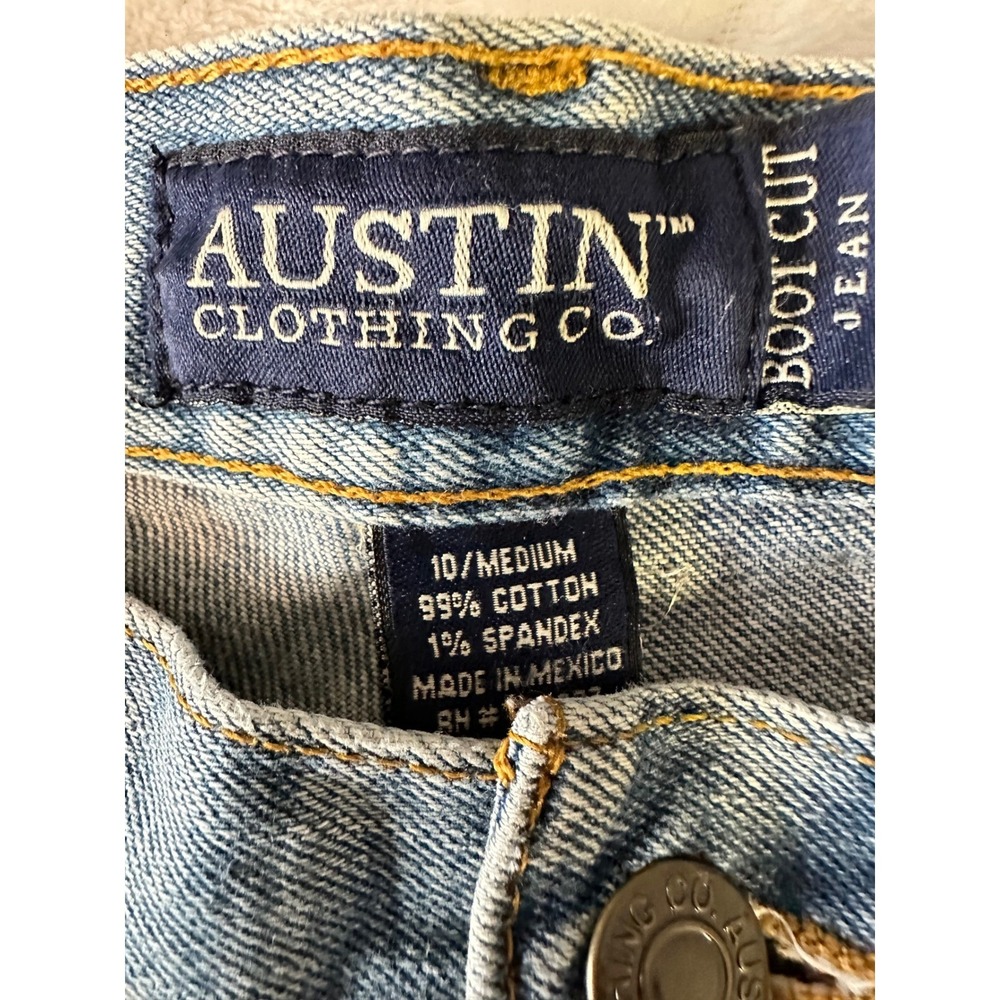 Austin Clothing Co. Boot Cut Jeans Women's Size 10 Light Wash Denim - Picture 3 of 7